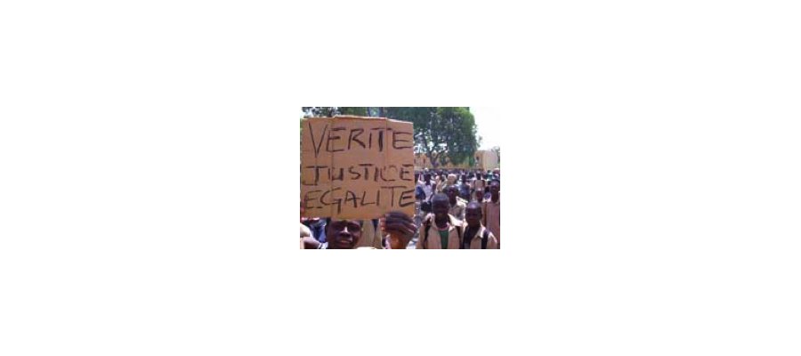 Image:Françafrique : La France doit cesser de soutenir le dictateur Compaoré face à la révolte de son peuple !