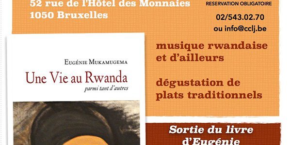 Image:Présentation festive d'Une vie au Rwanda d'Eugénie Mukamugema